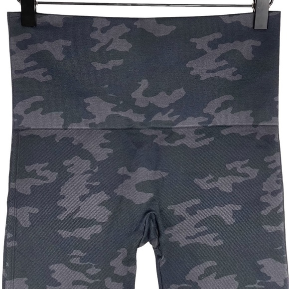 Spanx Leggings Large Seamless Tummy Control Shaping Smoothing Camo Look at Me - Picture 6 of 9
